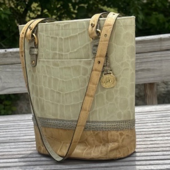 Brahmin Vintage Bucket Bag - Picture 2 of 11